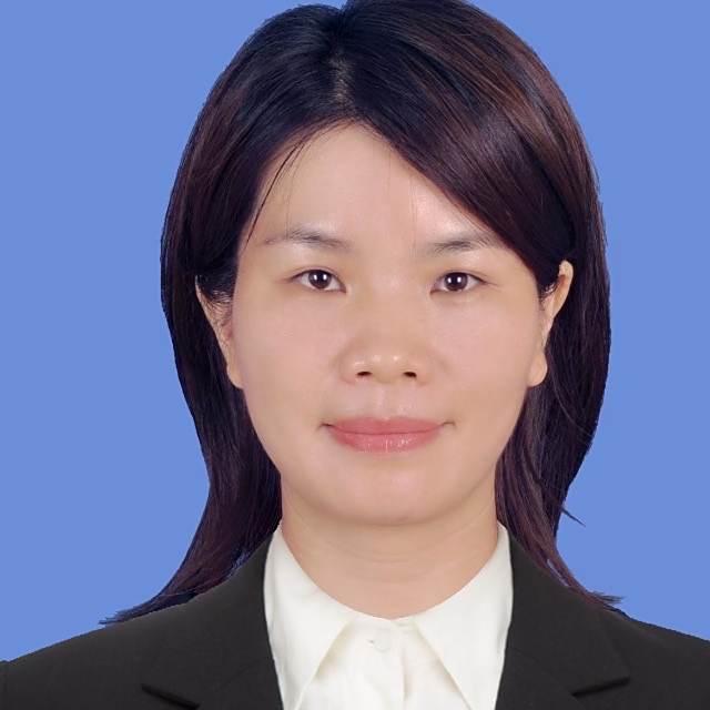 邝镜芳