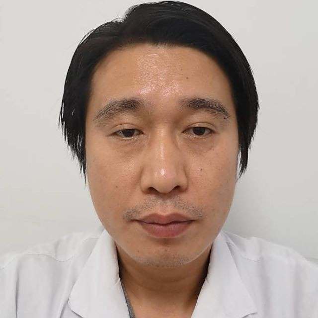 王新雷