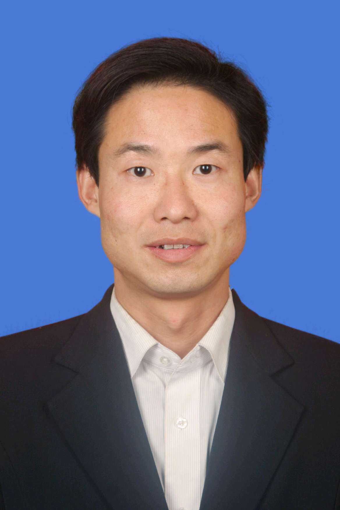 王毅