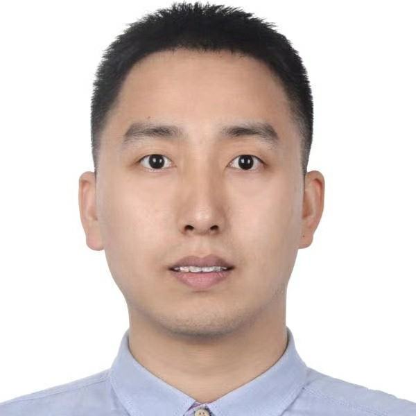 袁常健
