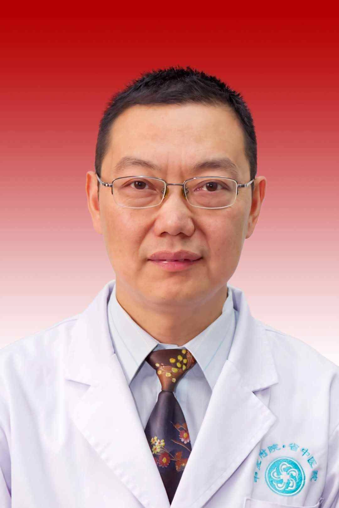 何隆