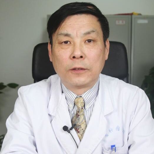 何朝宏
