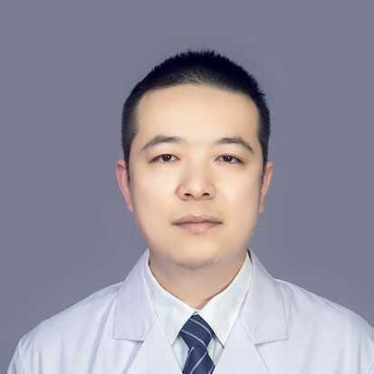 王日新