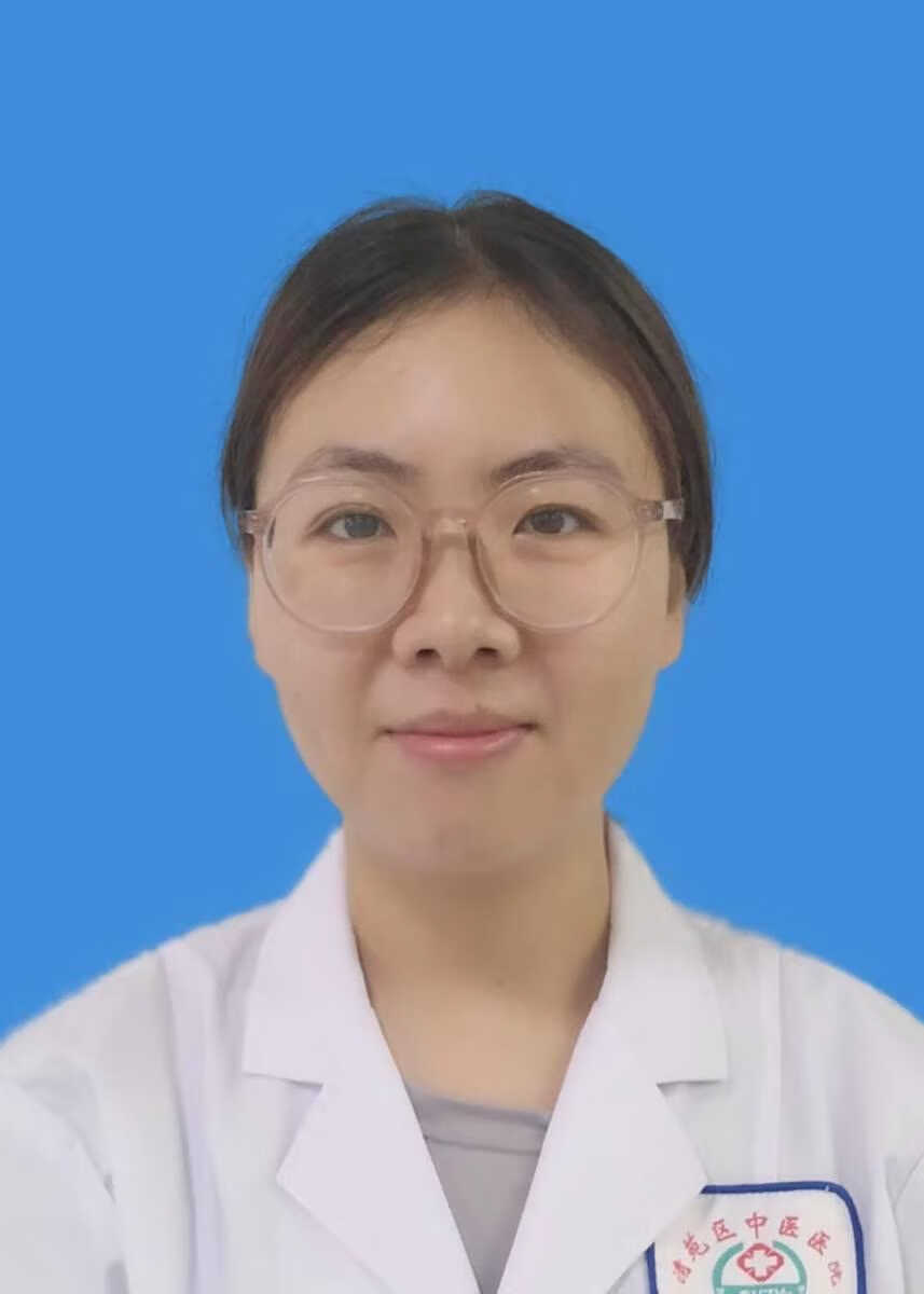 裘娅梦