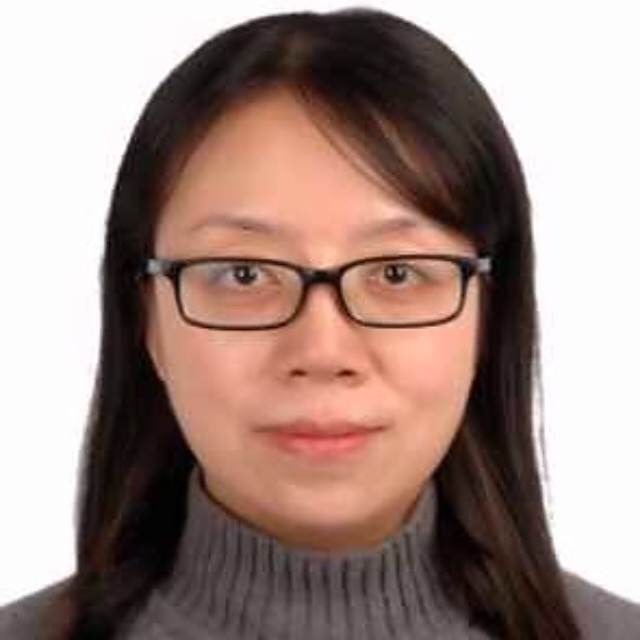 陈佩