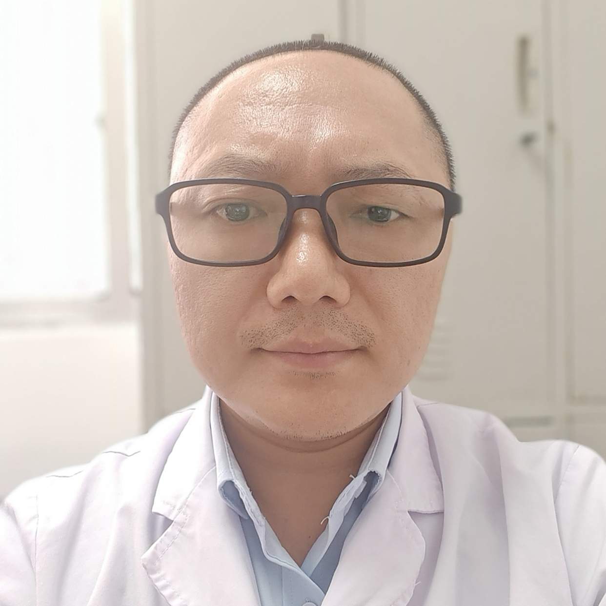 奚振华