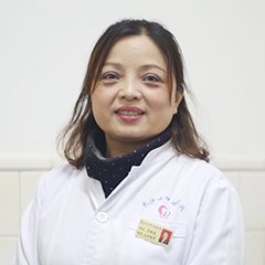 冯延筠