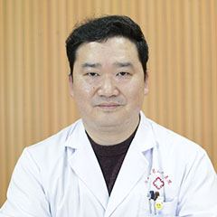 李奇伟