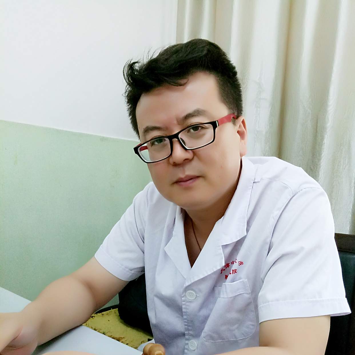 曹红波