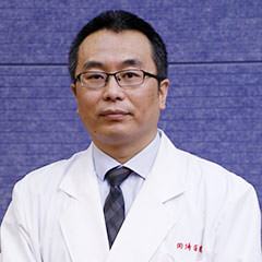 李清伟