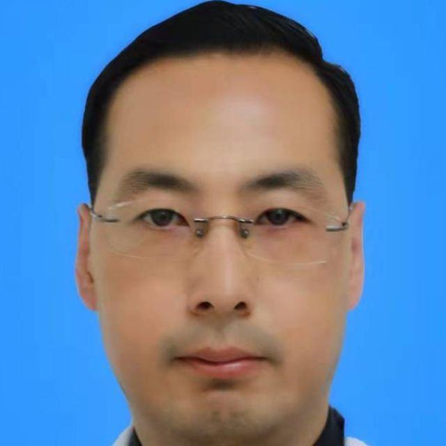 王亚斌