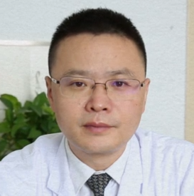 李大伟