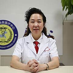 闫霞