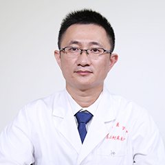 李凡