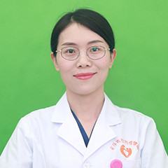 李华