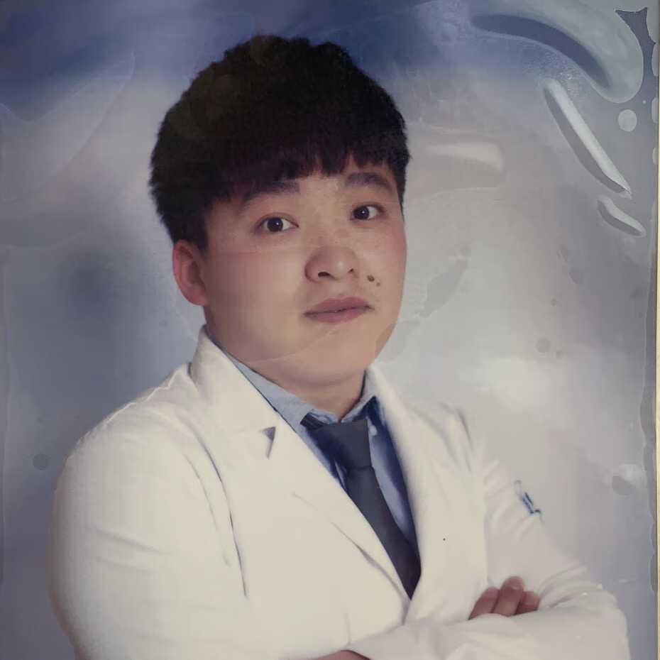 何臻