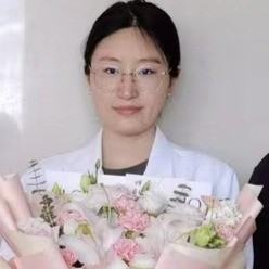 蔡静