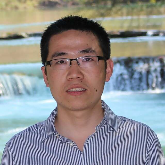 杨旭