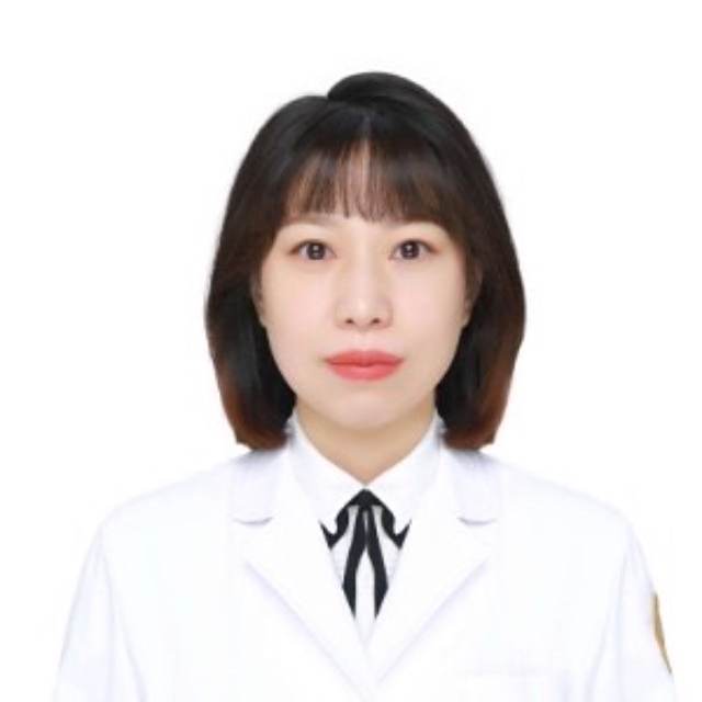 李丹