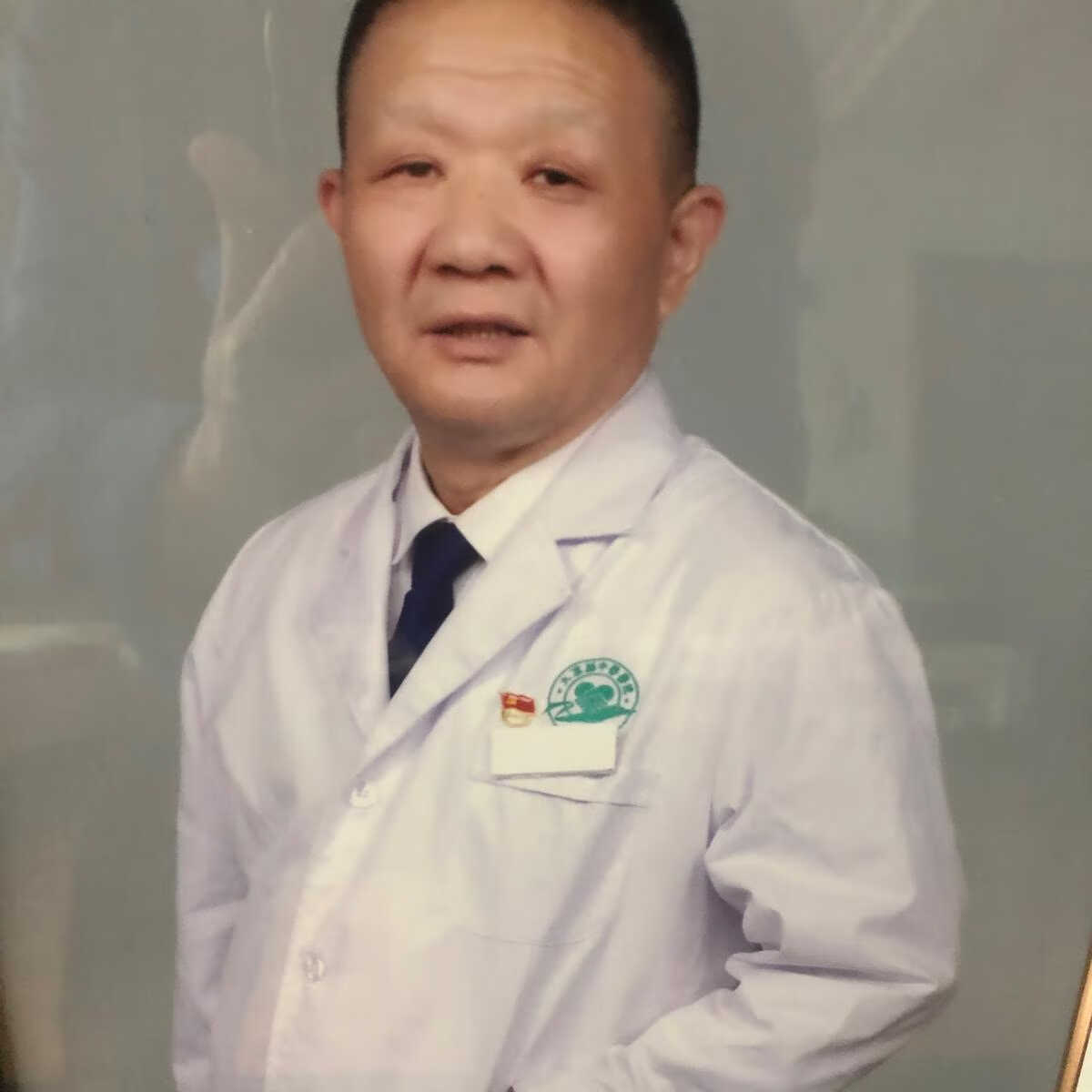 张百忍