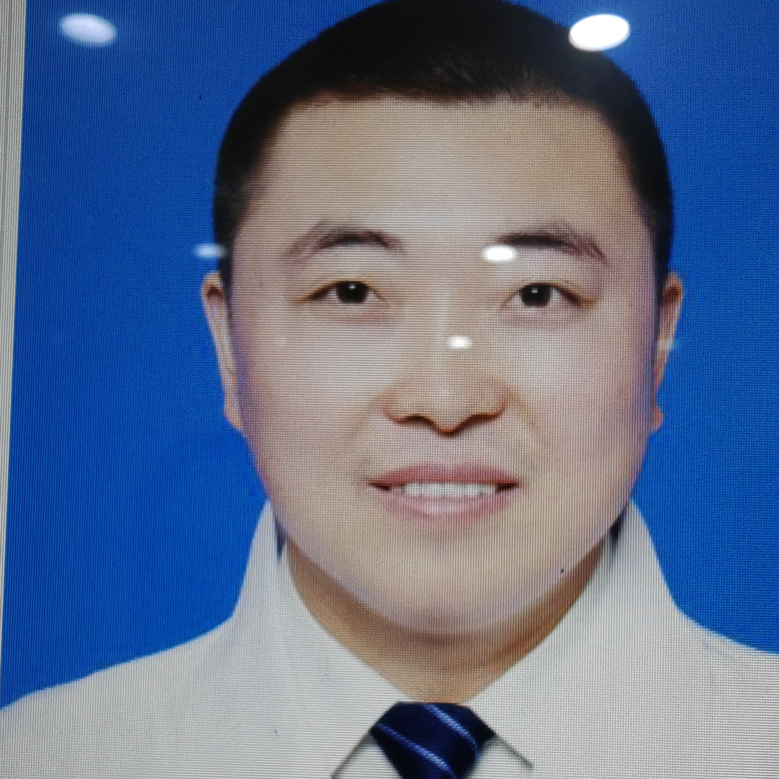 袁建