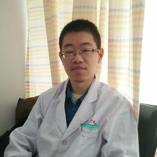 范坤育