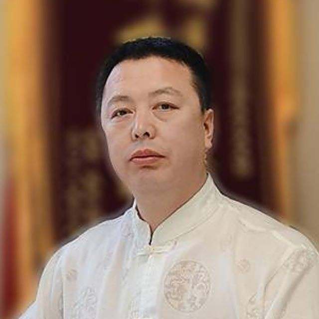 王小龙