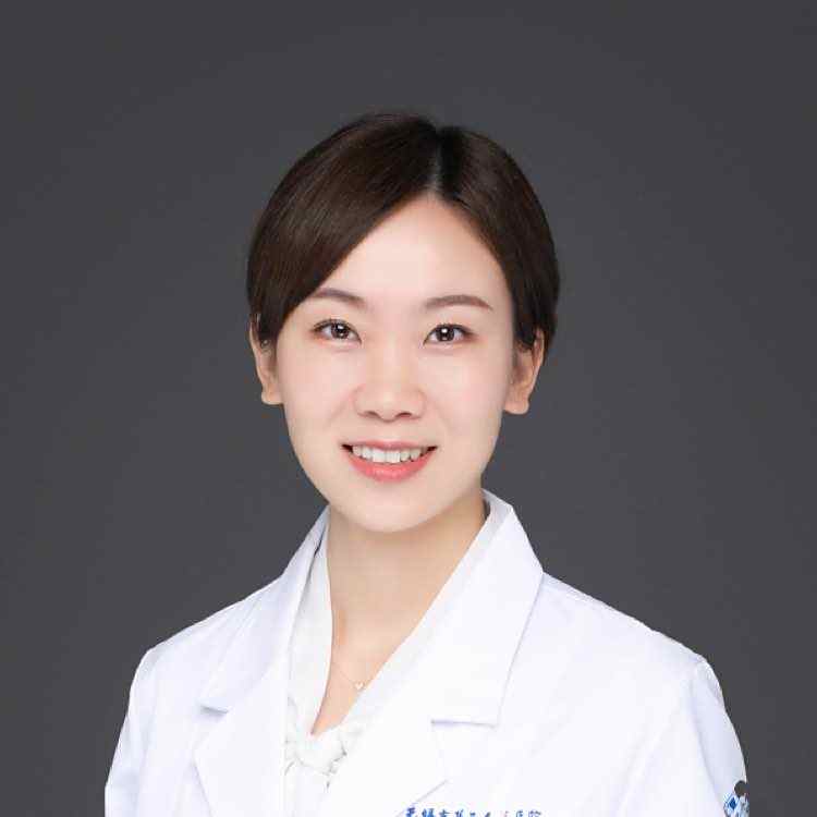 张烨雯
